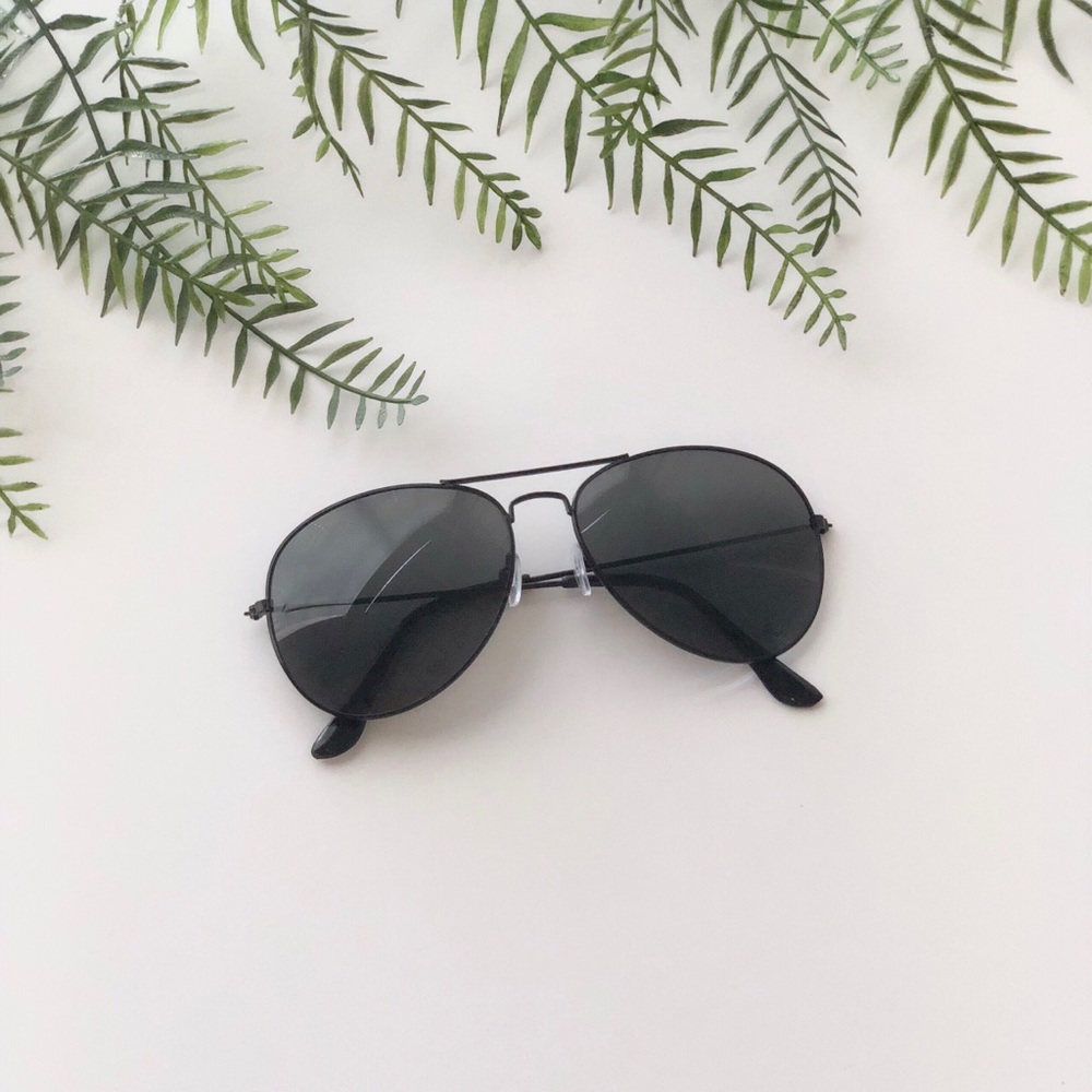 💥Restocked • Black Aviators